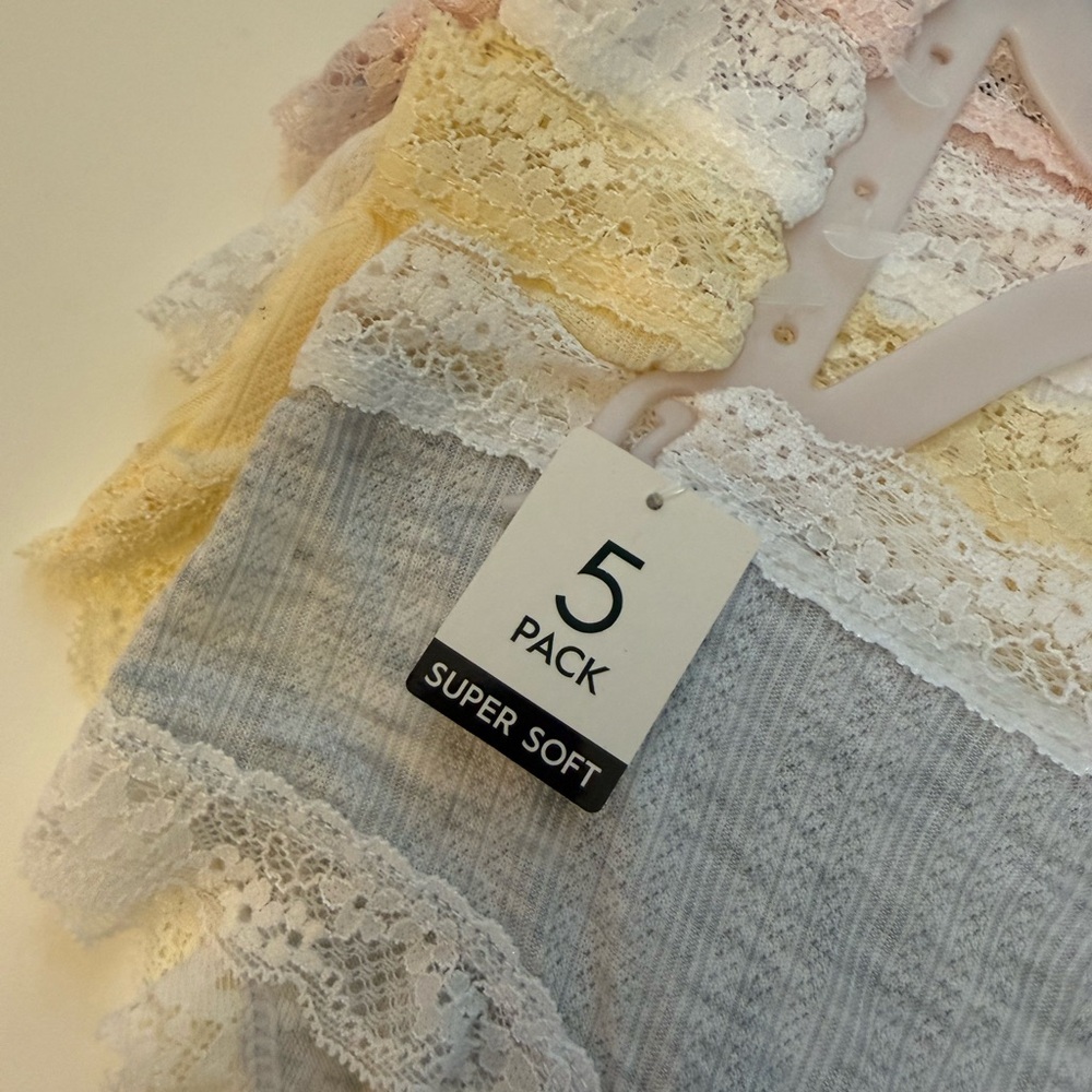 🆕LAURA ASHLEY SUPER SOFT PANTIES SZ L NEW! - Picture 4 of 5